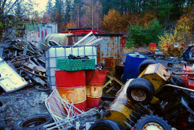 Andebu kommune har lenge visst om den ulovlige dumpingen av farlig avfall.